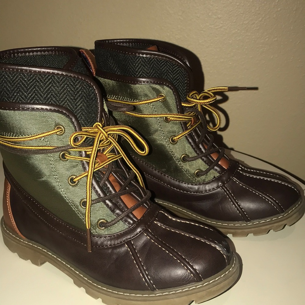 Tommy Hilfiger boys boots